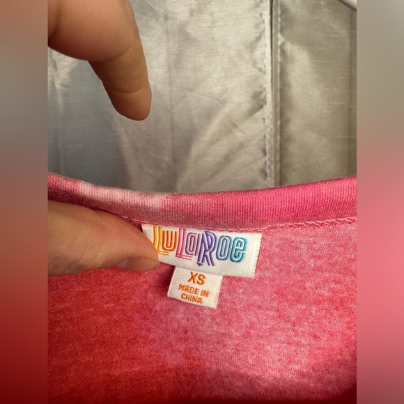 Lularoe Liv T-shirt - Picture 3 of 4